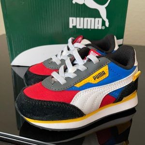 Baby shoes lightly worn,